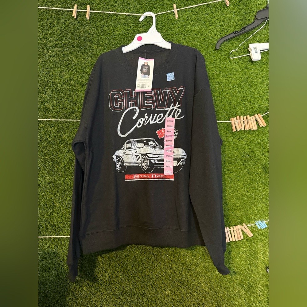 Women’s Small Chevy Corvette Sting Ray Crewneck